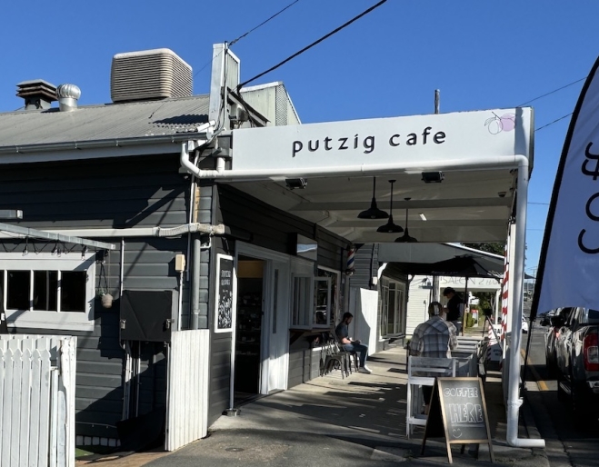 Exterior of Putzig Cafe Wilston
