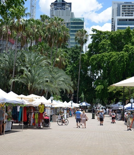 Rows of market stalls in Brisbane Botanical Gardens