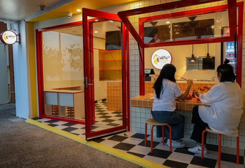 Front dining at front of aKAH Chicken Margate