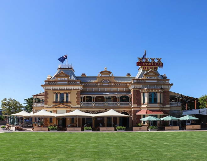 Exterior of Breakfast Creek Hotel