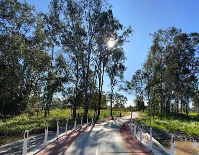 Sunny day in the park in Archerfield
